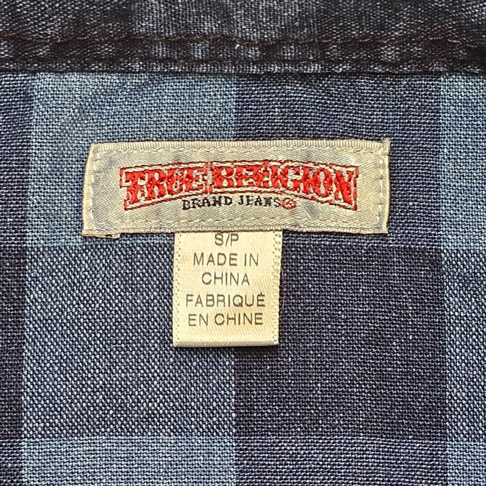 True Religion Button Down S - Picture 4 of 7